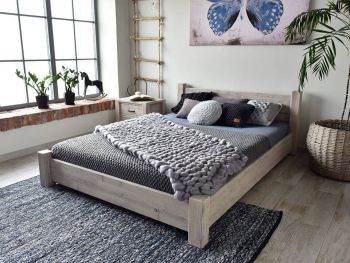 Łóżko drewniane rustykalne
