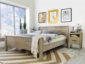 łóżko drewniane w stylu boho