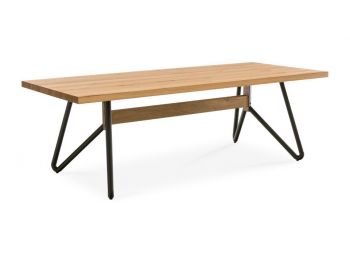 stół z drewna 