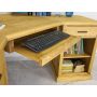 drewniane biurko z szufladą na klawiaturę