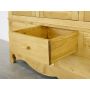 drewniane szafy z szufladami