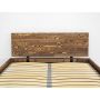 klasyczne łóżka z drewna