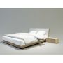 łóżko drewniane z tapicerowanym wezgłowiem nowoczesne do sypialni 120x210