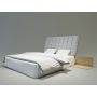 łóżko drewniane z tapicerowanym zagłowkiem nowoczesne do sypialni