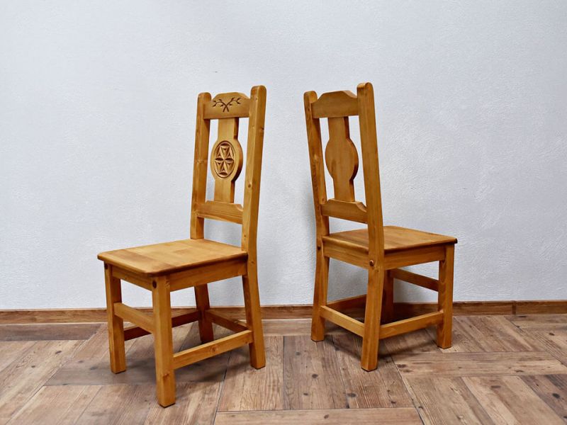 Krzesło z rzeźbionym oparciem Jagna 1